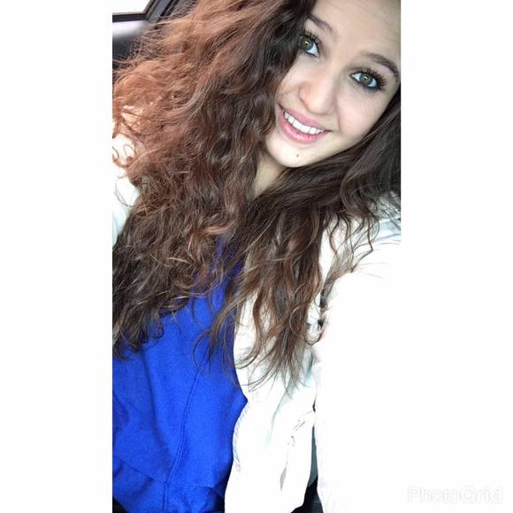 Meet your Posher, Priscilla - Picture 1 of 1